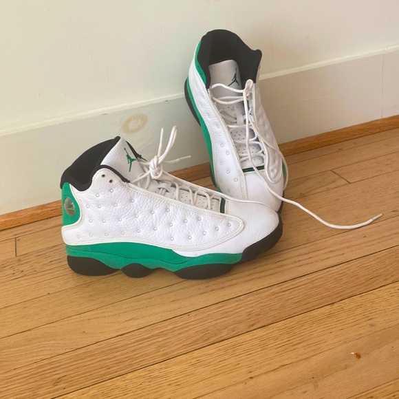 Jordan Men sz 8.5 - Picture 1 of 3